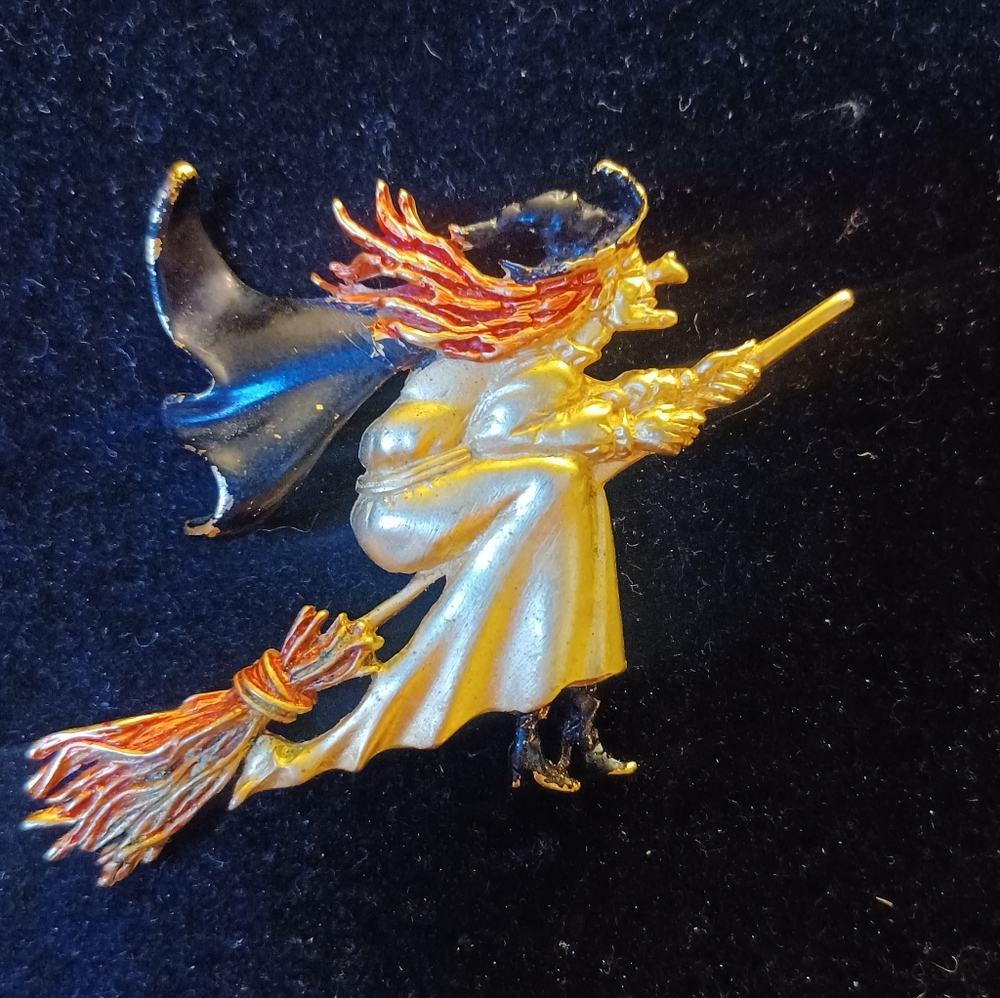 JJ Halloween Witch Brooch